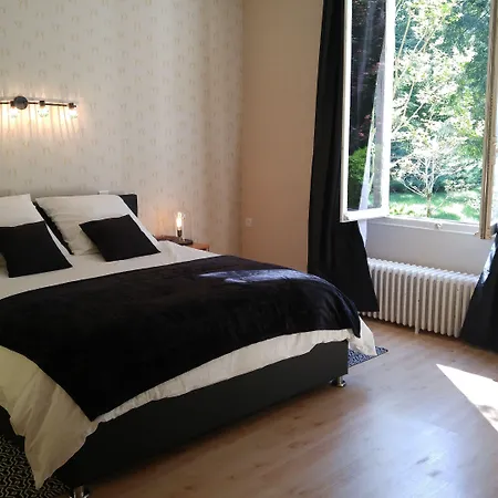 Bed & Breakfast Domaine De Bramefaon