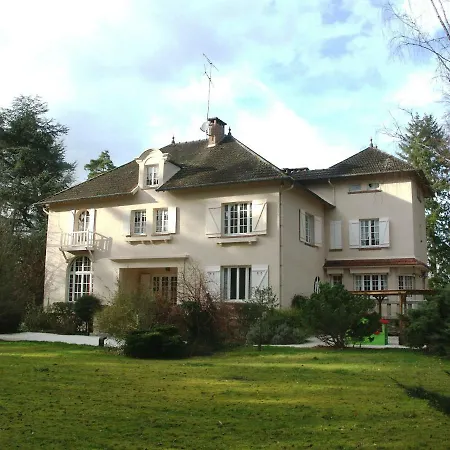 Domaine De Bramefaon Bed & Breakfast 3*